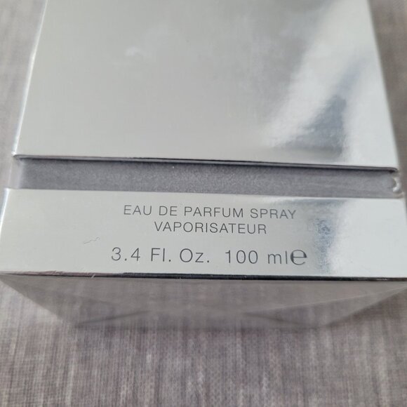 Halston Woman 3.4oz 100ml Eau De Parfum Spray EDP NEW Sealed Box - Picture 2 of 3
